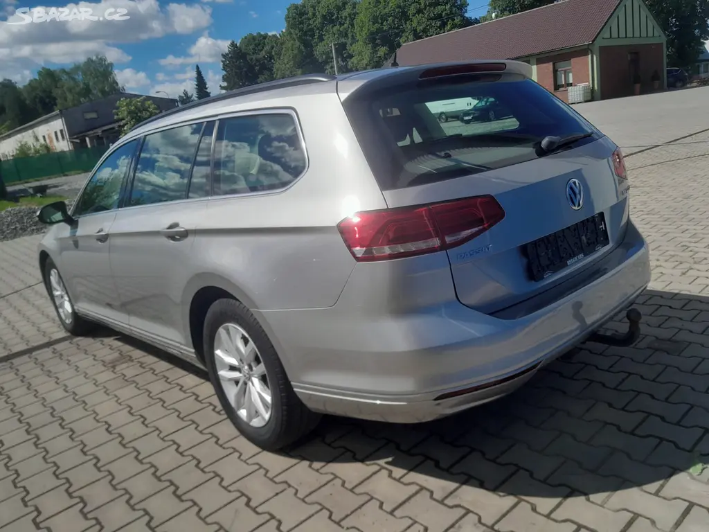 VOLKSWAGEN PASSAT 1.6 TDI 191tis.km - fotka 5