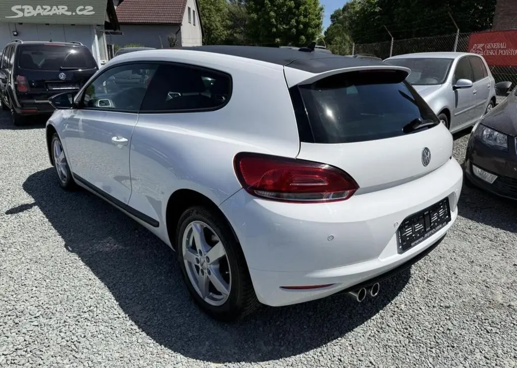 Volkswagen Scirocco 2.0 TDI DSG SPORT 125KW nafta - fotka 4