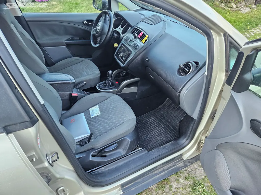 SEAT ALTEA 1.6 MPI - fotka 6