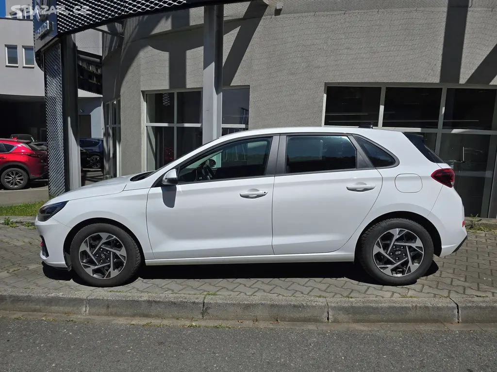 Hyundai i30, 1.0 T-GDi Comfort, serv.kn.,CZ - fotka 2