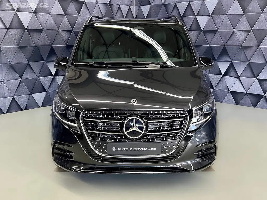 Mercedes-Benz Třídy V, d 4MATIC AMG EXCLUSIVE LONG, A - fotka 2