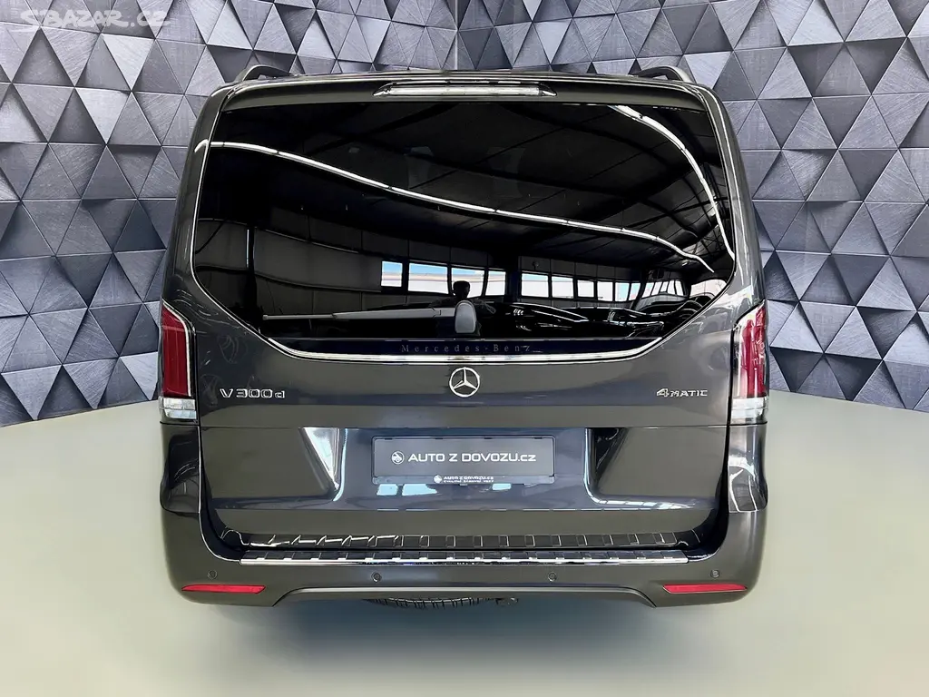 Mercedes-Benz Třídy V, d 4MATIC AMG EXCLUSIVE LONG, A - fotka 5