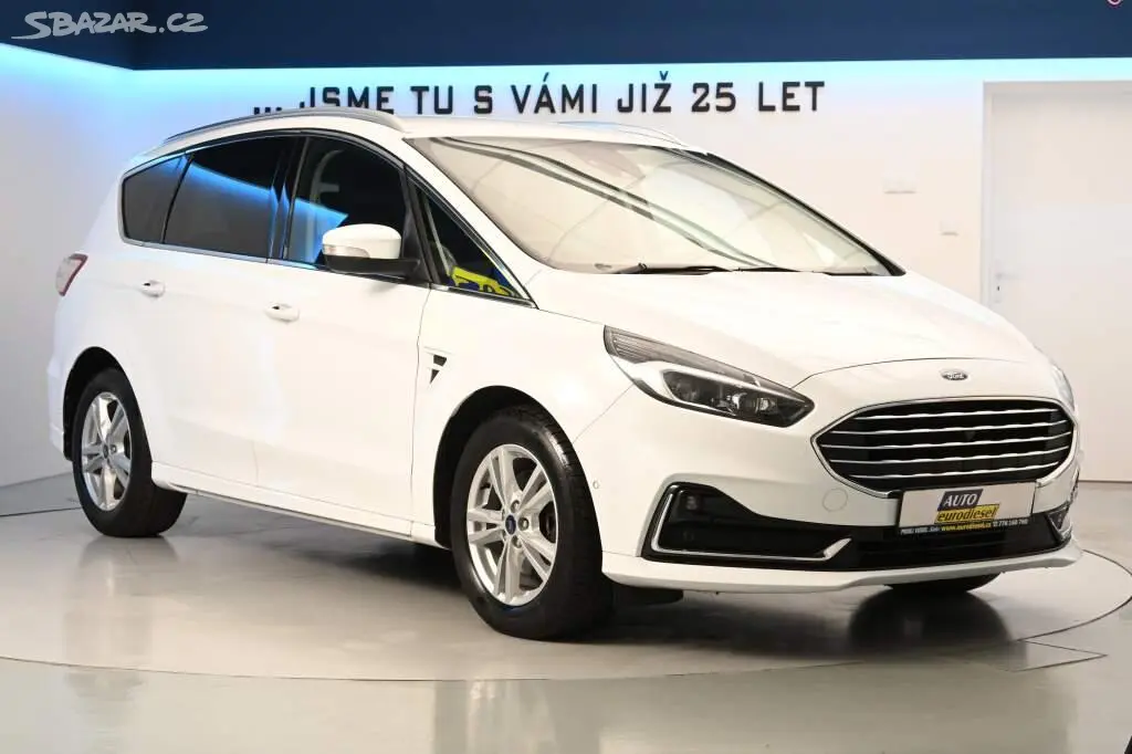 Ford S-MAX, 2.0 140 kW LED SONY ACC Webast - fotka 4