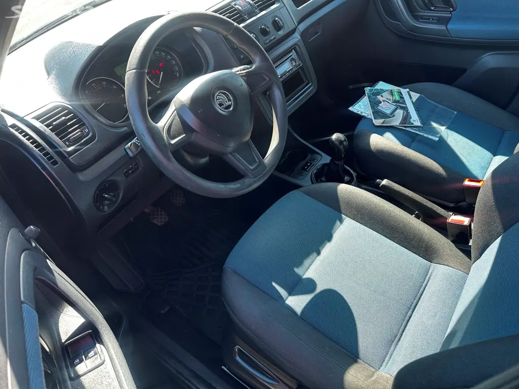 Škoda Roomster 1.2i 51kw, r.2015, 2.maj. stk,klima - fotka 6