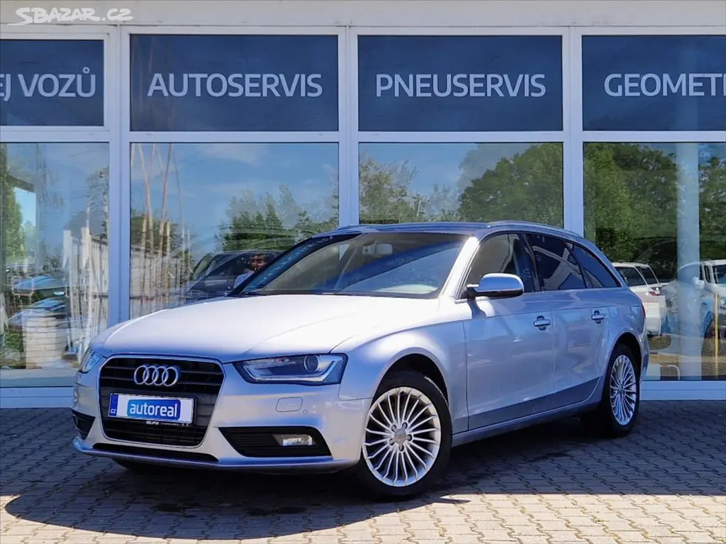 Audi A4 Avant, 2,0 d ALUKOLA AUTOKLIMA VÝHŘEV