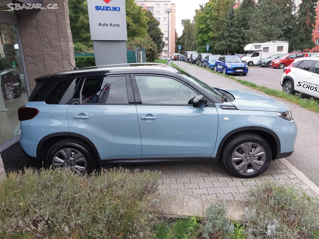 Suzuki Vitara, 1.4 Premium AllGrip Hybrid - fotka 4