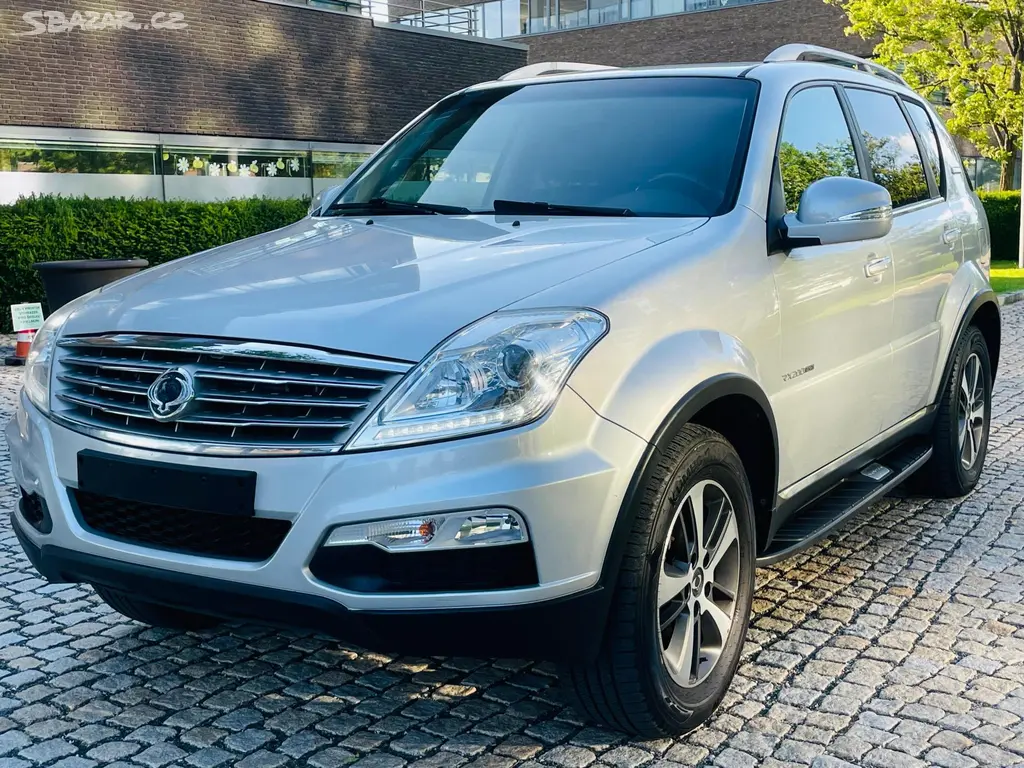 SsangYong Rexton, 2.2TD 4x4 AUT KAM 7MÍST TAŽNÉ - fotka 3