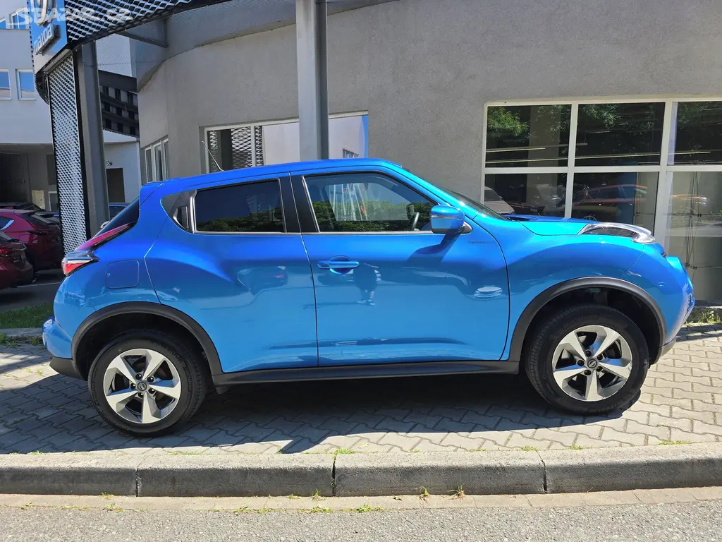 Nissan Juke, 1.6i A/T, ČR, serv.kn., 1.maj. - fotka 6