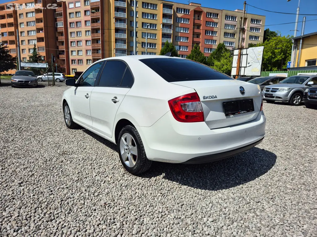 Škoda Rapid 1.6TDi,85KW,KLIMA,VÝHŘEV,ALU,ČR,2017 - fotka 4