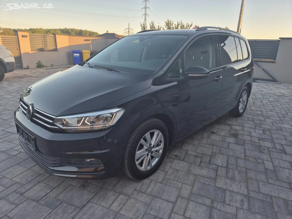 Volkswagen Touran, 2.0 TDi 110kw DSG 2023 ZÁRUKA - fotka 3
