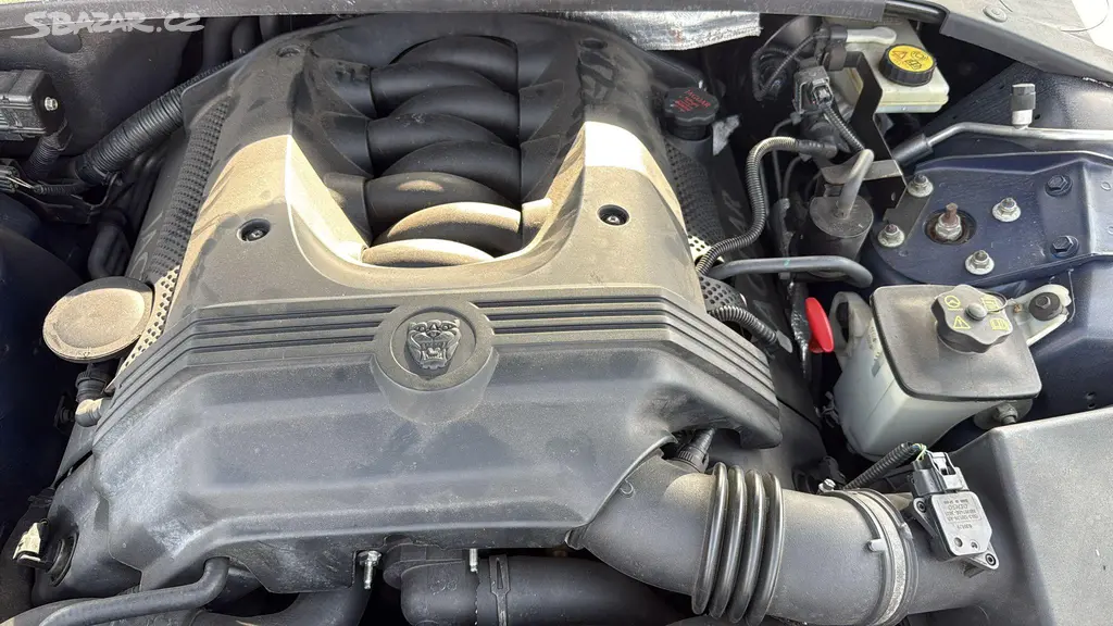 Jaguar S-Type, 4.2L V8 220Top stav! 150tis km - fotka 6
