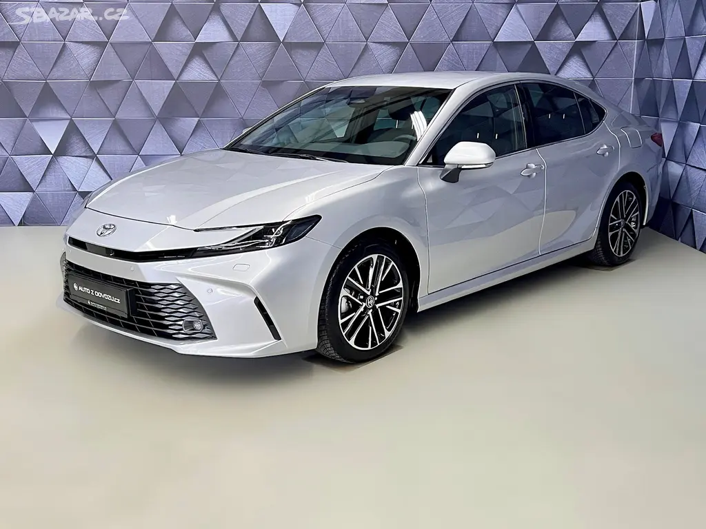 Toyota Camry, 2.5 HYBRID e-CVT PRESTIGE, ACC