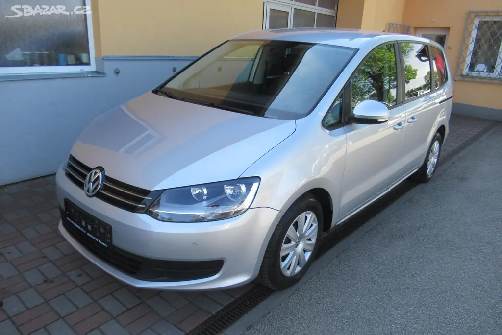 Volkswagen Sharan, 2.0 TDi KLIMA WEBASTO TAŽNÉ - fotka 6