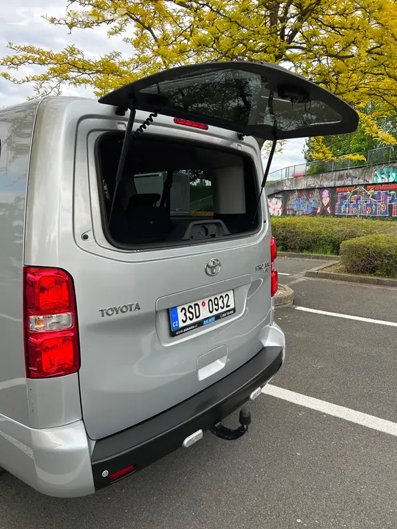 Toyota Proace Verso 2.0 D-4D 110 kW (150 ..) - fotka 4