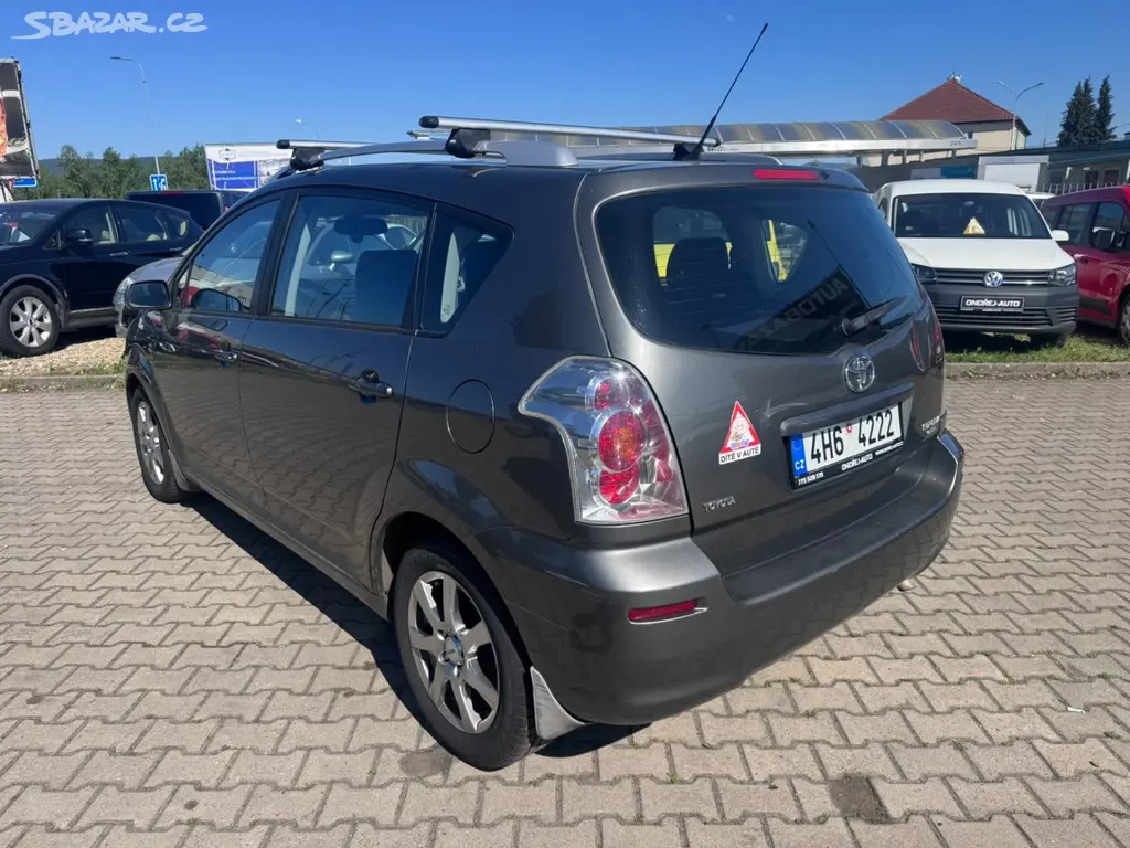 Toyota Corolla Verso, AUTOMAT 1,8i VVT-i 95 KW ČR - fotka 4