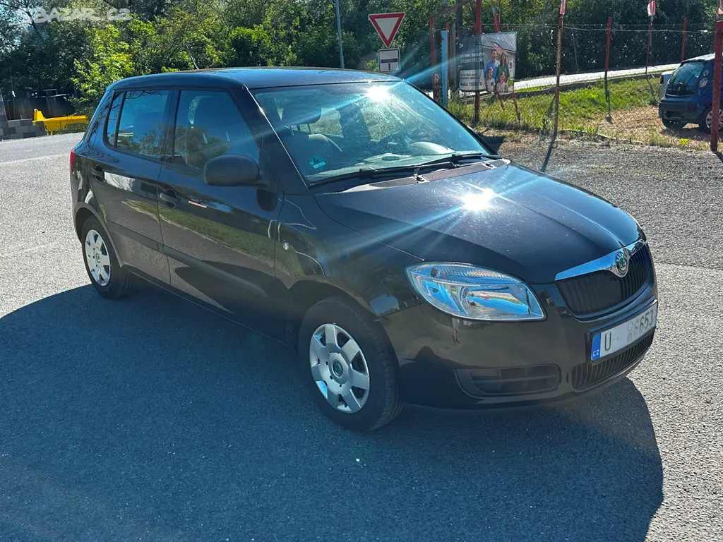 Škoda Fabia II 1.4i 63kw, r.2010, 2.maj., klima - fotka 2