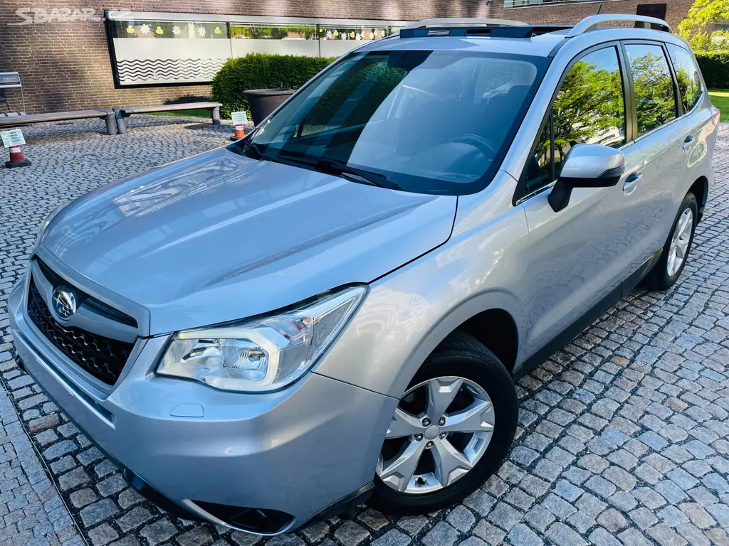 Subaru Forester, 2.0i 4x4 AUT KAM TAŽNÉ SERVISK - fotka 2