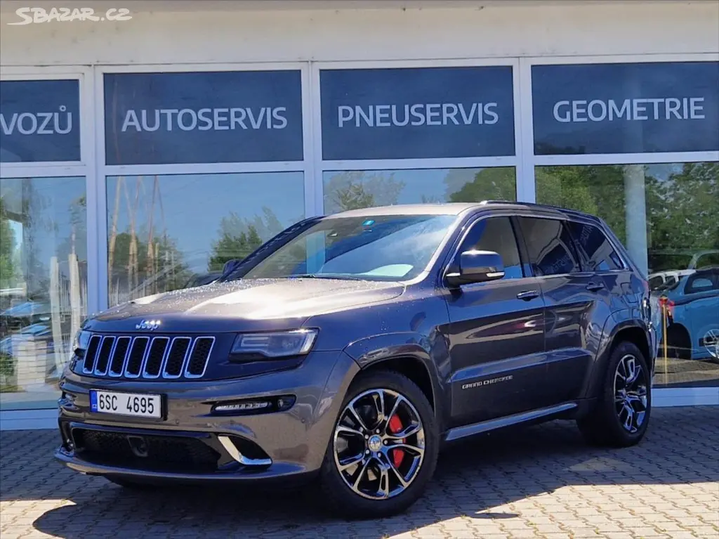 Jeep Grand Cherokee, 6,4 i 344kW ČR NAVI TOPSTAV