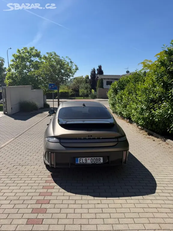 Hyundai Ioniq 6, ČR .MAJITEL 77kW BATERKA - fotka 4