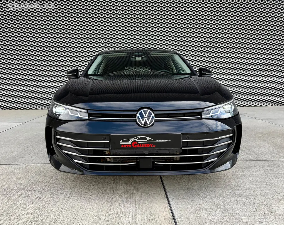 Volkswagen Passat, 1.5 e-TSi DSG 110 kW - fotka 5