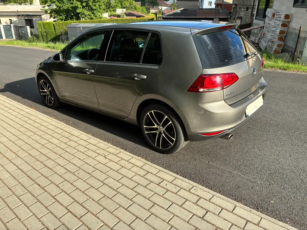 Volkswagen Golf ,7. POCTIVĚ SERVISOVÁNO. - fotka 6