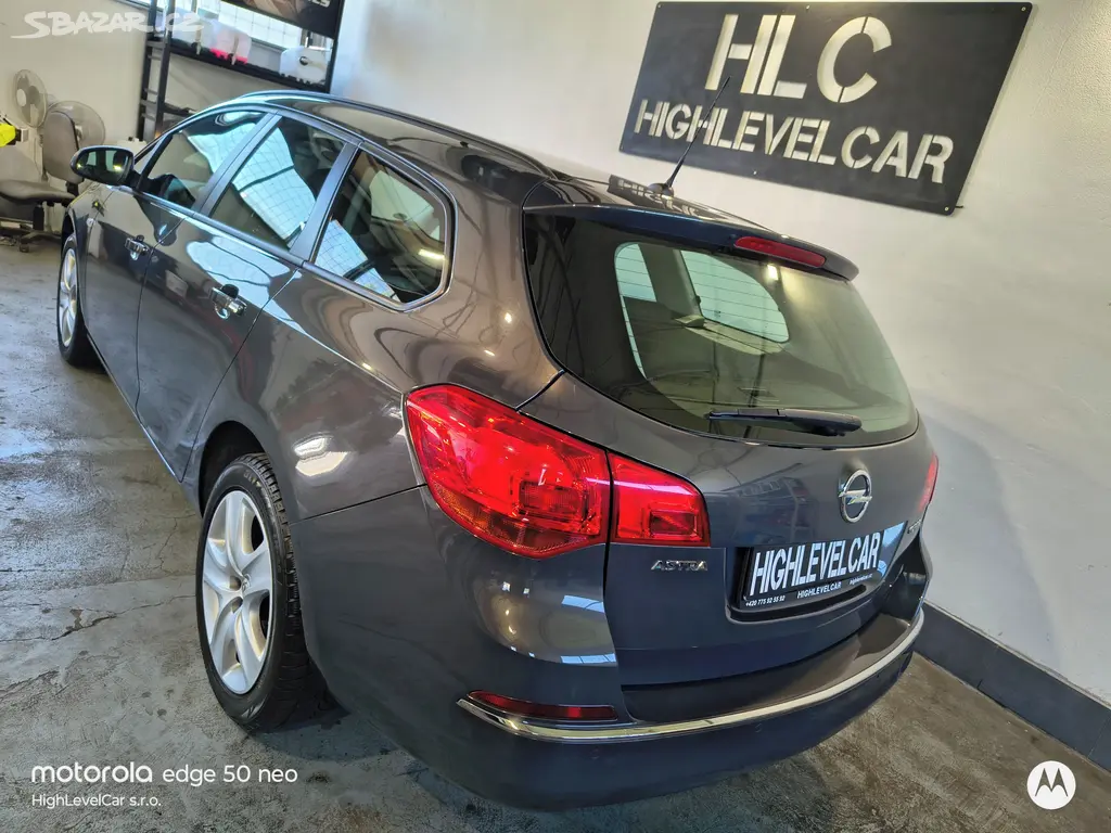 Opel Astra Caravan 1.4T 88kW 111tkm GARANCE KM/TOP - fotka 3