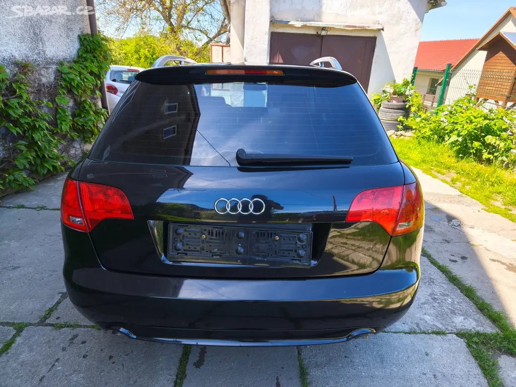 Audi A4 - fotka 6
