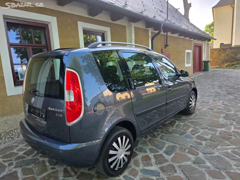 Škoda Roomstr 1.6 Ben 77kw - fotka 6