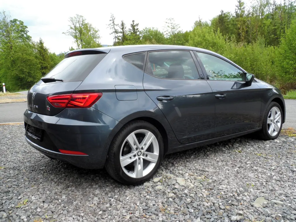Seat Leon 1.6 TDI FR-Line Led Světla,R.V.03/2020 - fotka 6