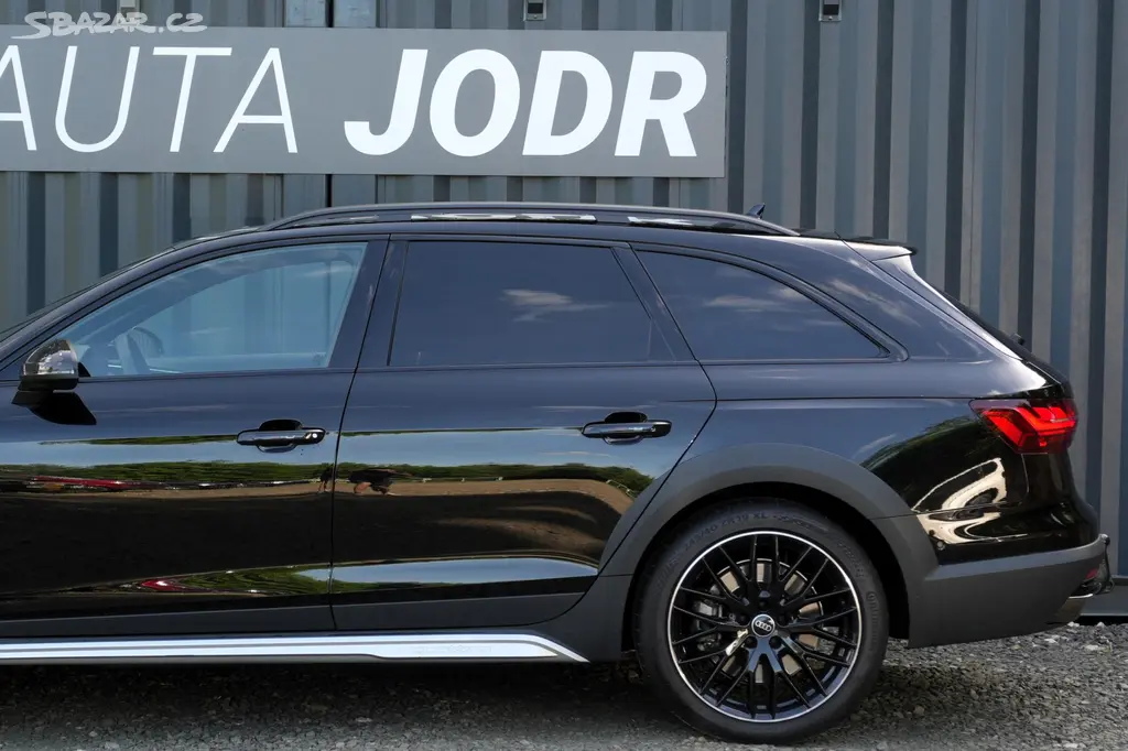 Audi A4 allroad, 50 TDI,Webasto, HUD, Kůže, B&O - fotka 3
