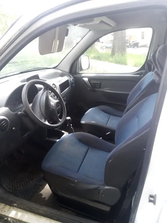 Peugeot Partner 1.9 D - fotka 5