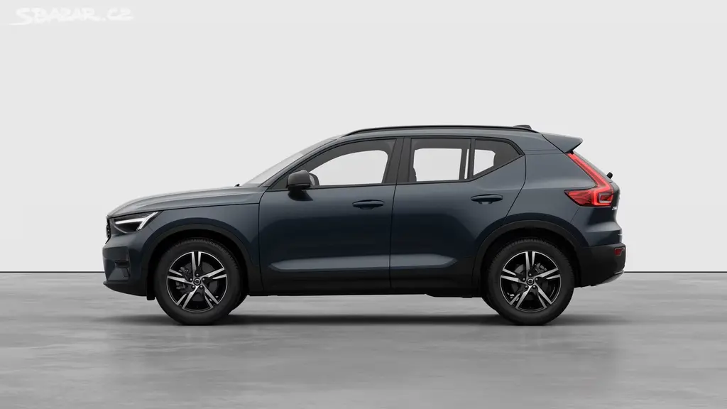 Volvo XC40, B3 2.0L 163 HP AT7 FWD CORE - fotka 2