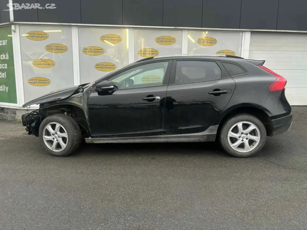 Volvo V40, 1.5 CROSS COUNTRY - fotka 3