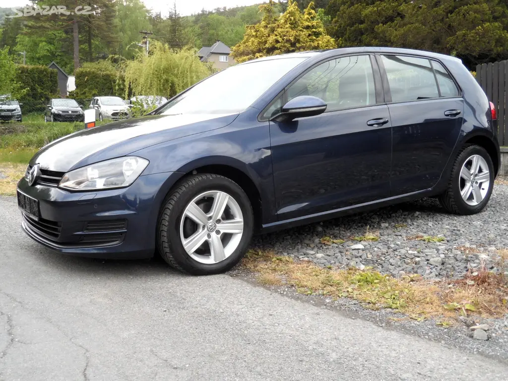 VW GOLF 1.6 TDI 77 KW 1.Majitel,Navi,Zachovale - fotka 5