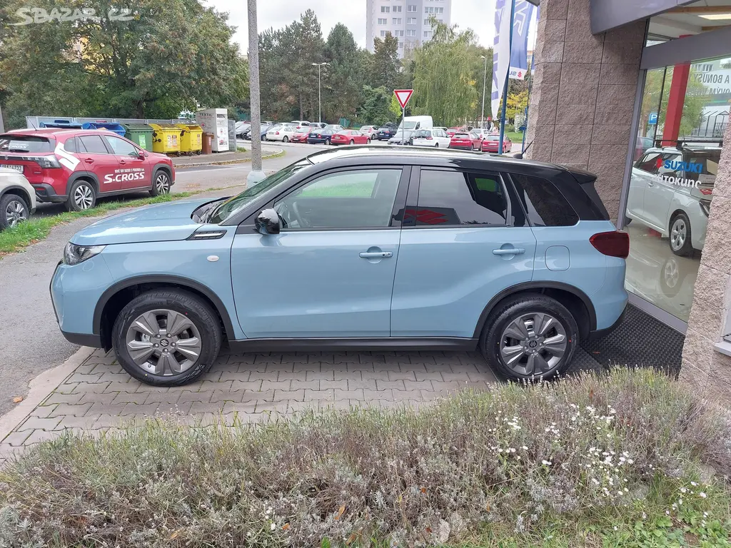 Suzuki Vitara, 1.4 Premium AllGrip Hybrid - fotka 5