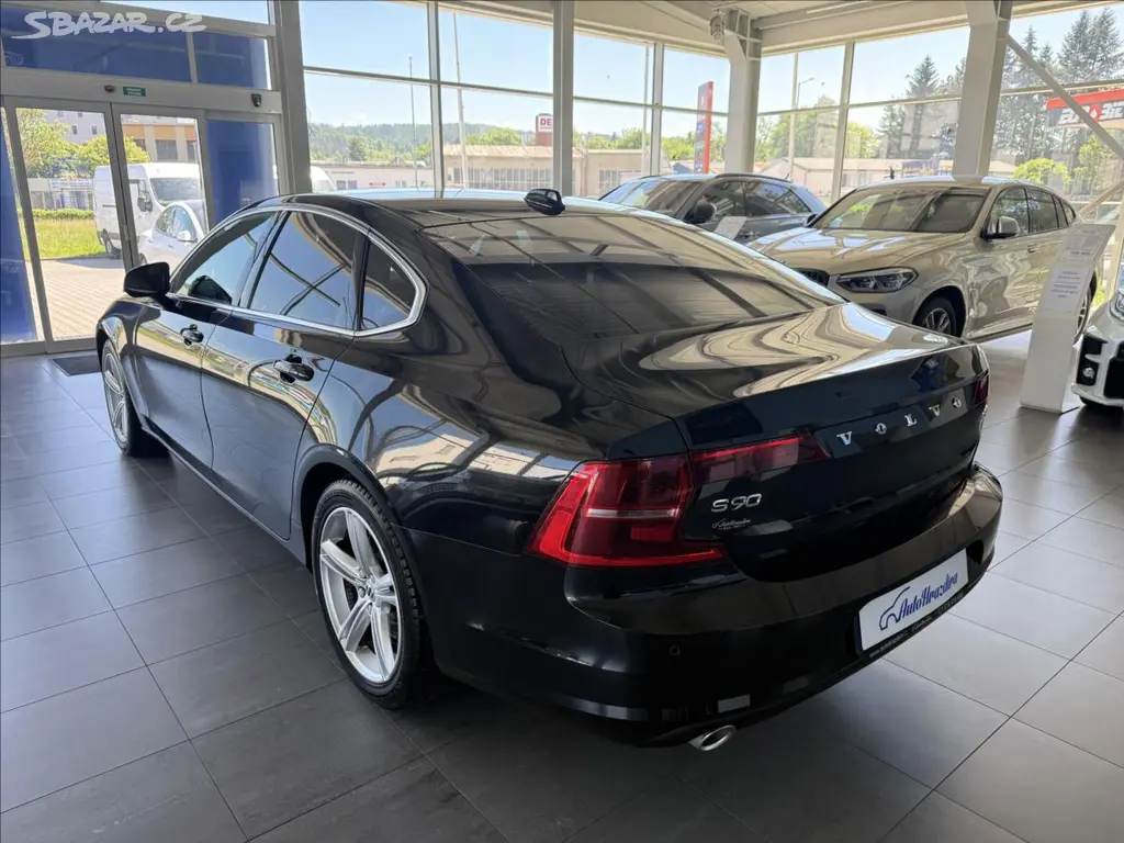 Volvo S90, 2,0 173 kW,D5,4x4 - fotka 4