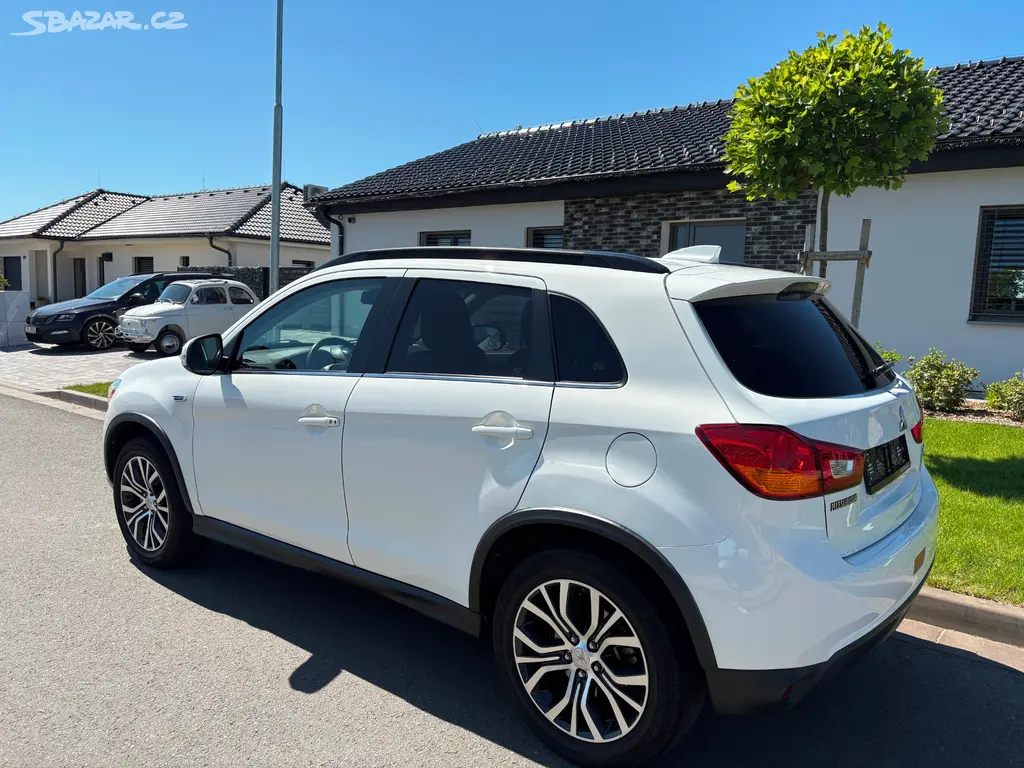 Mitsubishi ASX 1.6 Diamond edition, kamera, BT - fotka 4