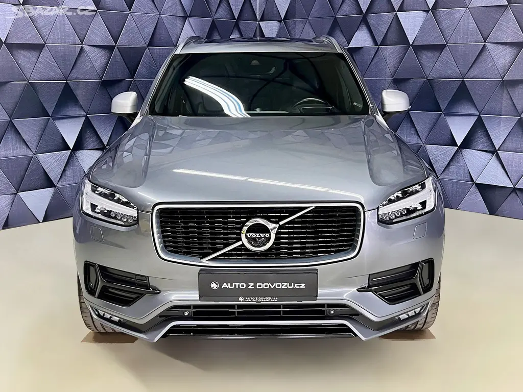 Volvo XC90, B5 AWD EXCELLENCE R-DESIGN - fotka 3
