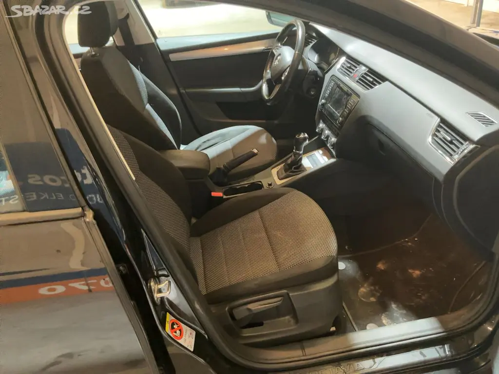 Skoda Octavia 1.4 TSI Ambition - fotka 6
