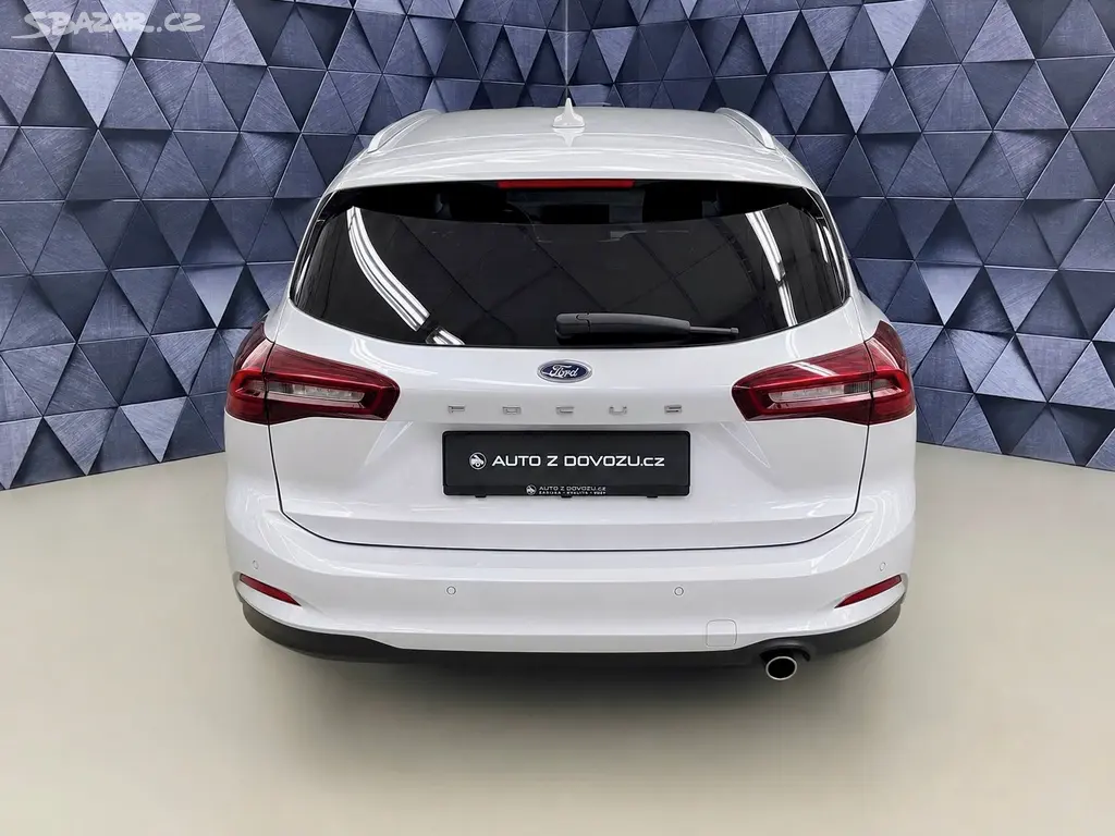 Ford Focus, 1.0 ECOBOOST A/T TITANIUM, LED - fotka 6
