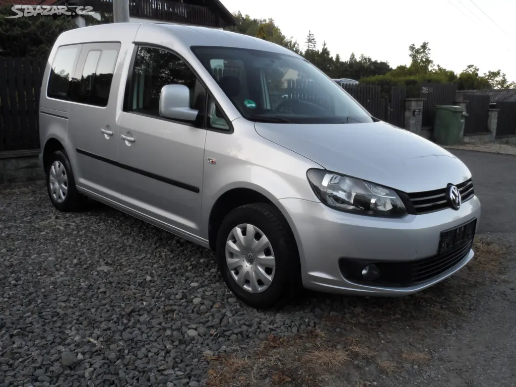 VW CEDDY 1.6 TDI 75 KW 1.Majitel,R.V.04/2012 - fotka 4