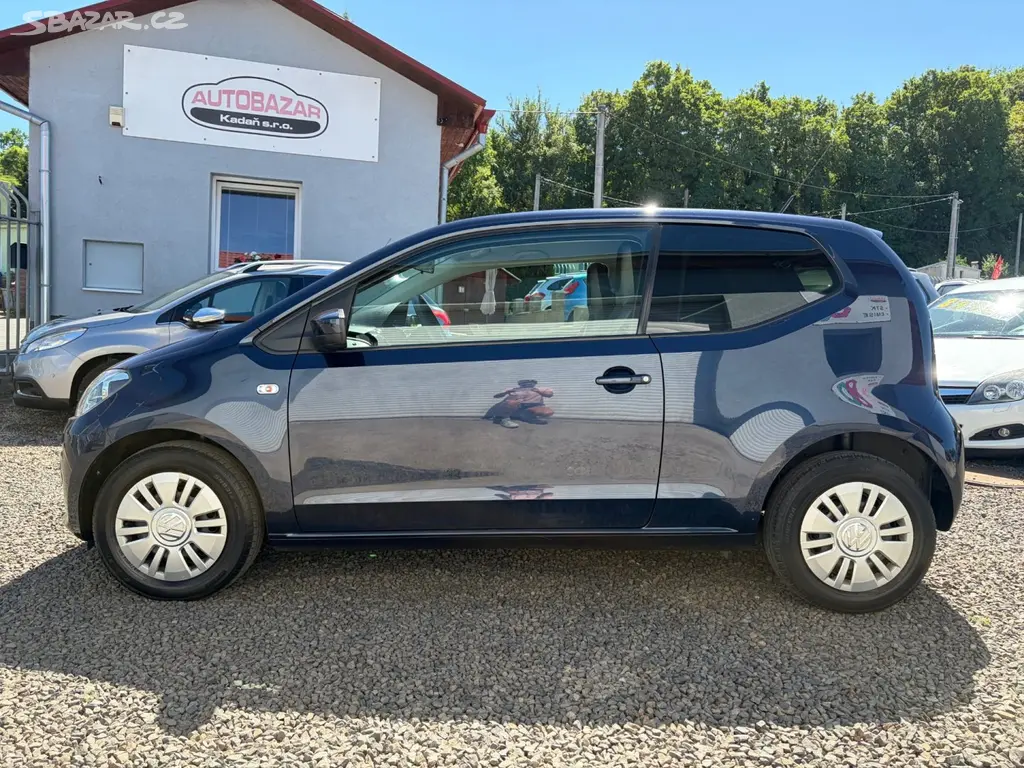 Volkswagen Up!, 1,0 AUTOMAT. AC,INVERZNÍ PEDÁL - fotka 2