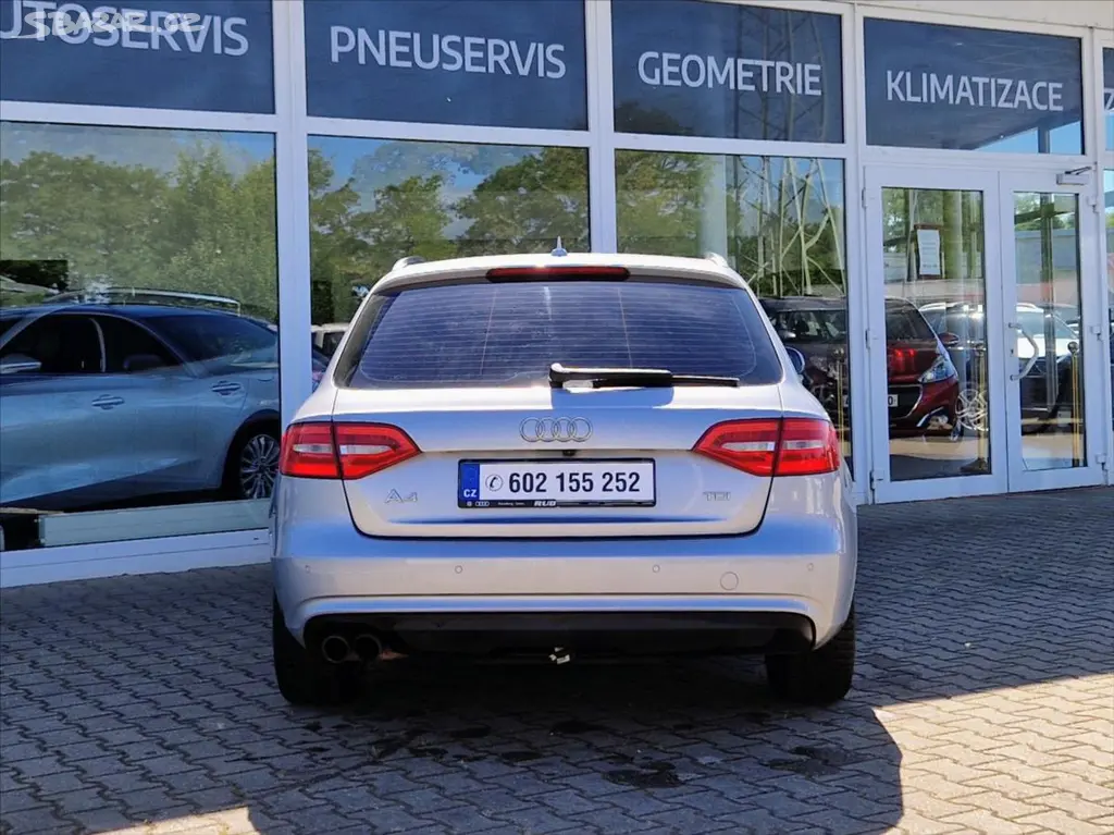 Audi A4 Avant, 2,0 d ALUKOLA AUTOKLIMA VÝHŘEV - fotka 4