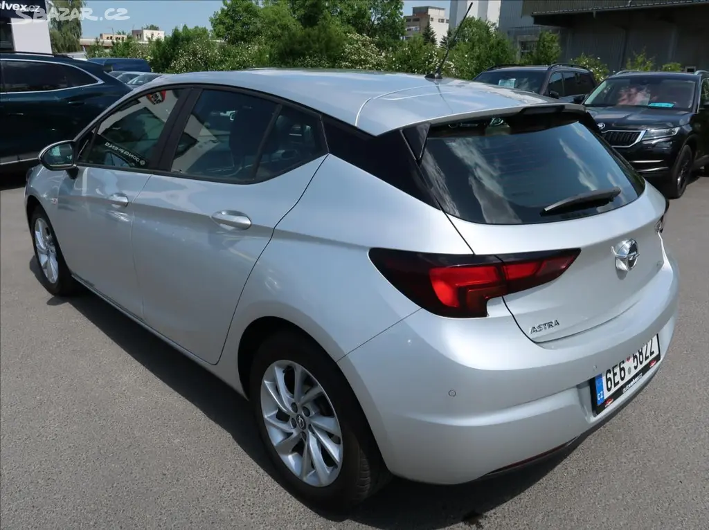 Opel Astra, 1,2 Turbo,81kW,NovéČR,Serv.kn. - fotka 4
