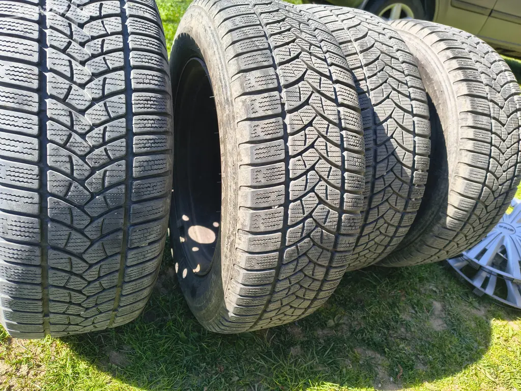 Prodám Nissan X-trail, r.v. 2006, 4x4 - fotka 5