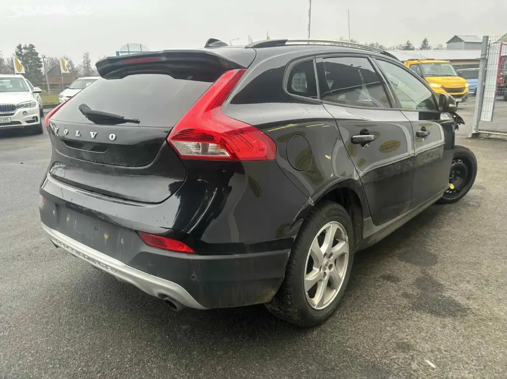 Volvo V40, 1.5 CROSS COUNTRY - fotka 6