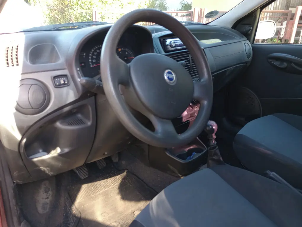 Fiat Punto 1.2 Natural Power (CNG) r.v. 2006 - fotka 4