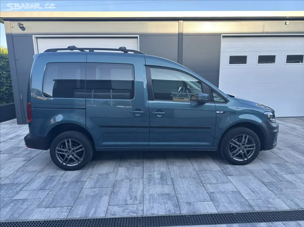 Volkswagen Caddy, 2,0 TDI 122PS Trendline 4x4 - fotka 4