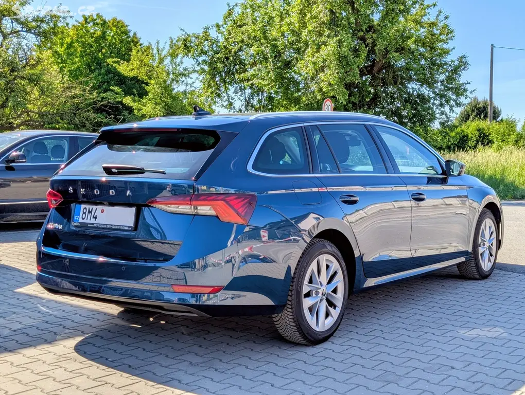 ŠKODA OCTAVIA IV COMBI 1.0TSi 81kW 2021 KAMERA - fotka 4