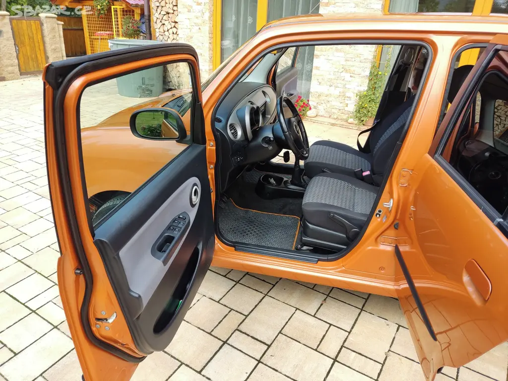 Daihatsu Trevis 1,0 benzín - fotka 4